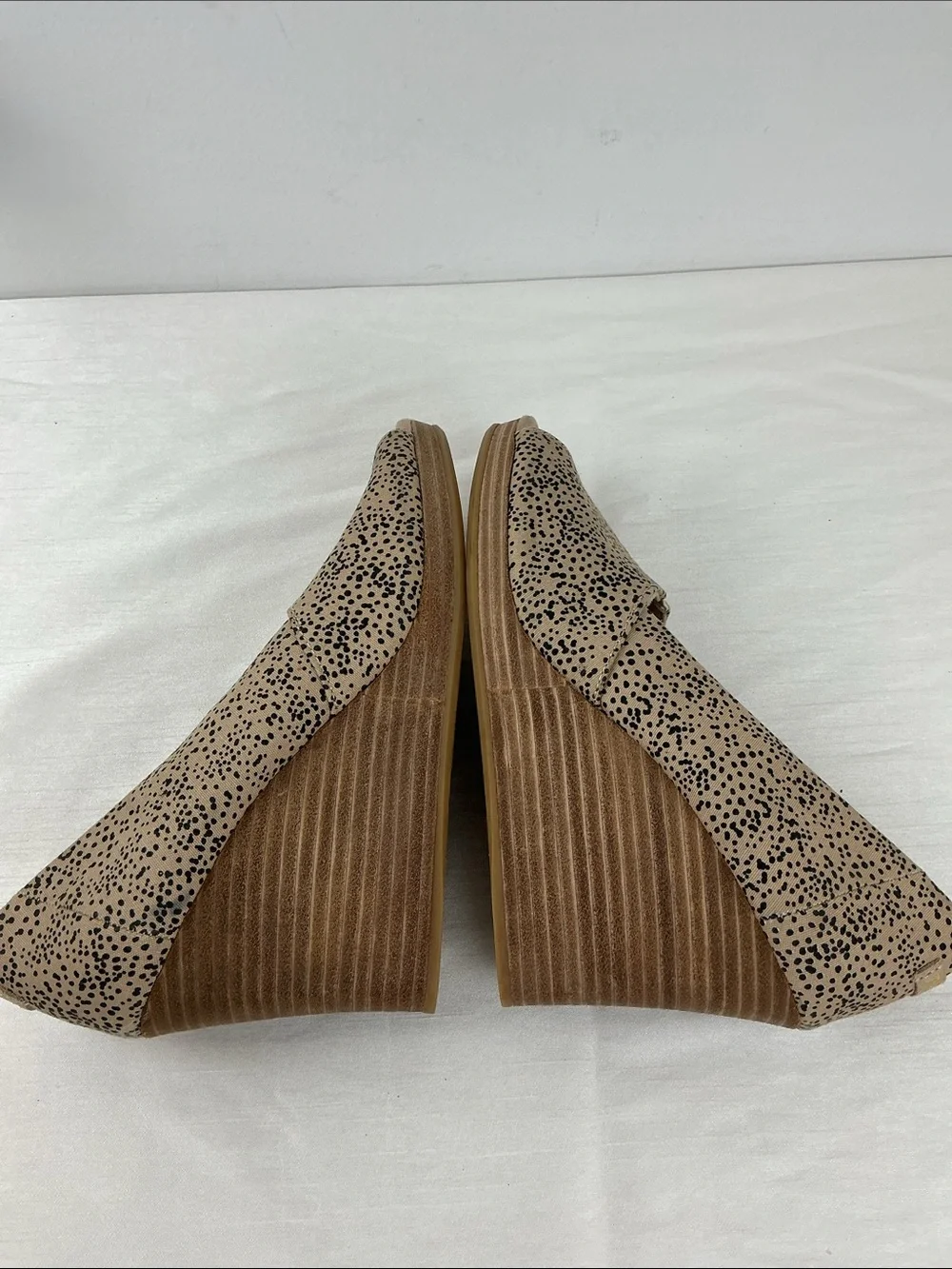 Toms beige canvas